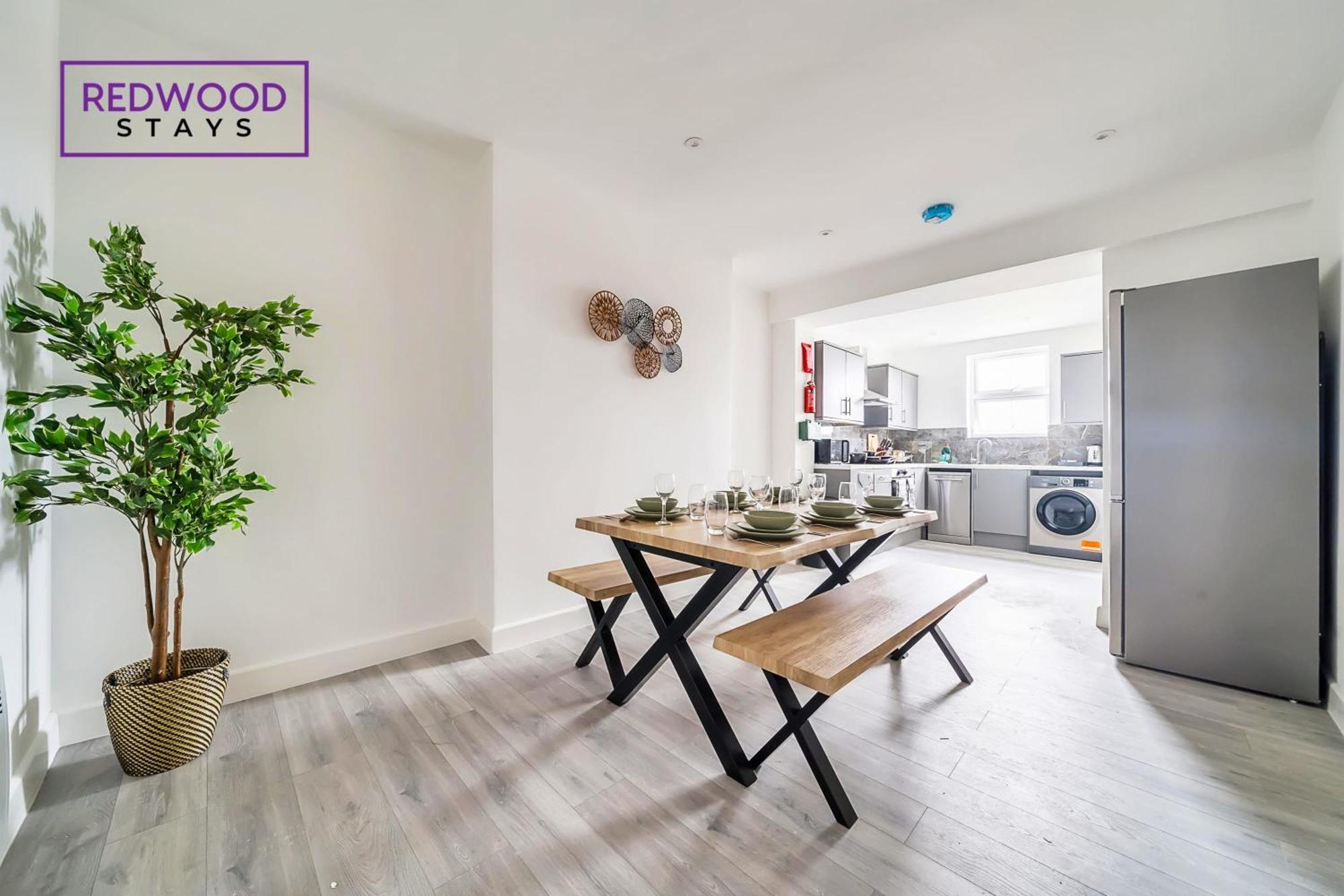 Brand New, 2 Bed 1 Bath, Modern Town Center Apartment, Free Wifi & Netflix By Redwood Stays Aldershot Εξωτερικό φωτογραφία