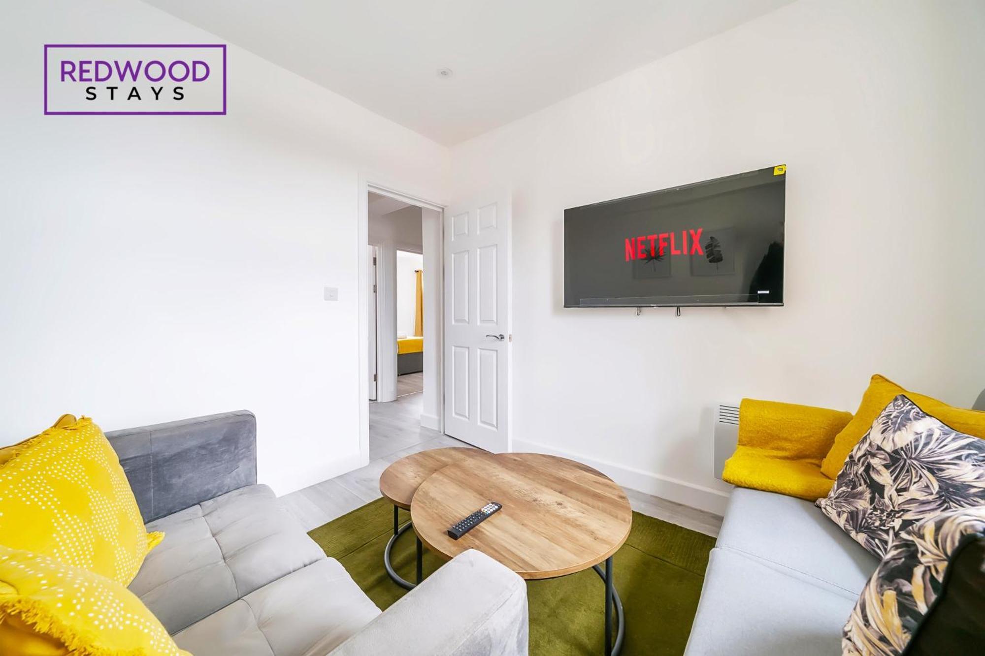 Brand New, 2 Bed 1 Bath, Modern Town Center Apartment, Free Wifi & Netflix By Redwood Stays Aldershot Εξωτερικό φωτογραφία