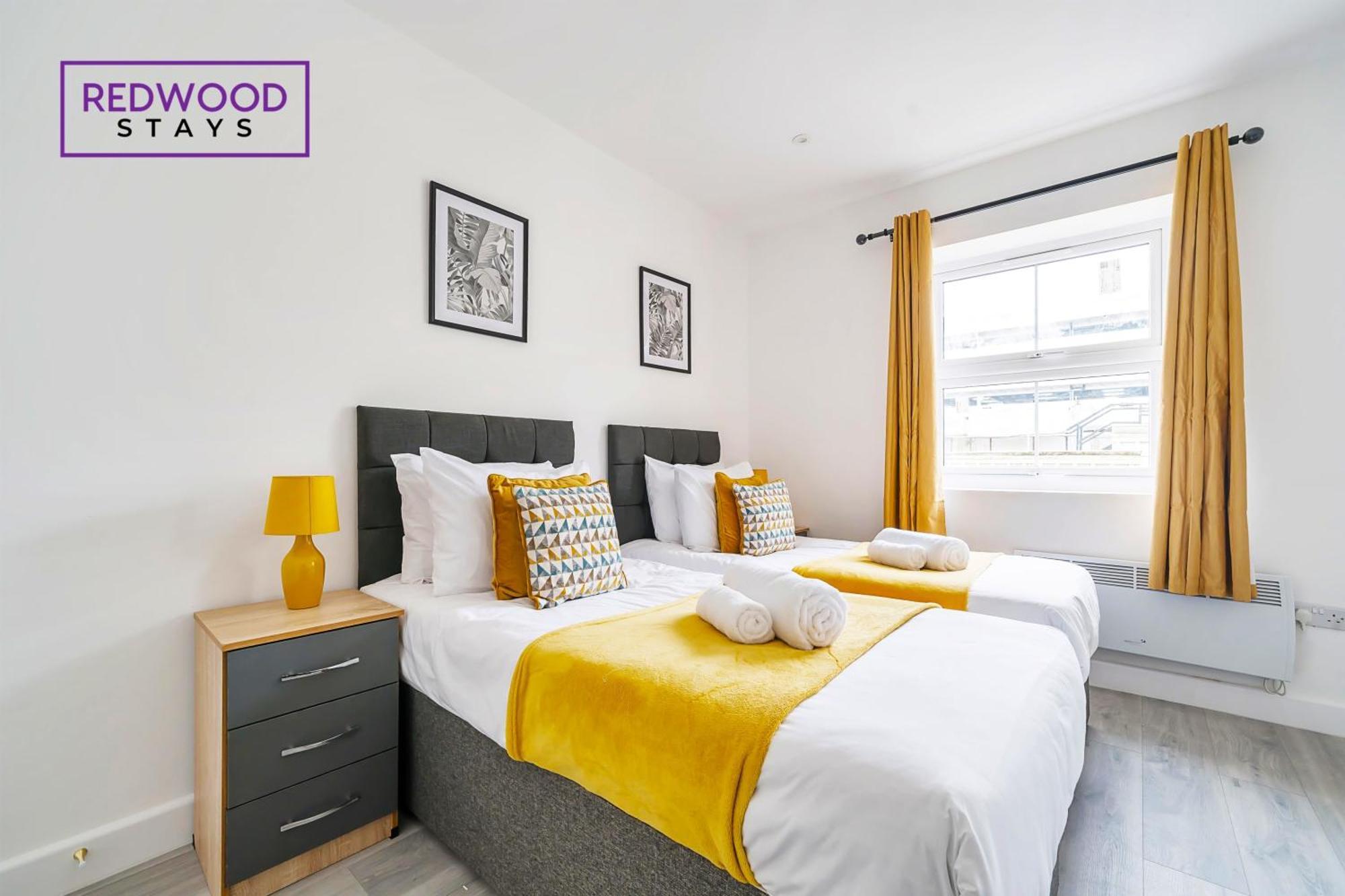 Brand New, 2 Bed 1 Bath, Modern Town Center Apartment, Free Wifi & Netflix By Redwood Stays Aldershot Εξωτερικό φωτογραφία